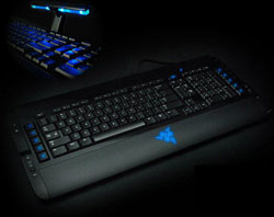 razer-tarantula-keyboard-battle-2.jpg