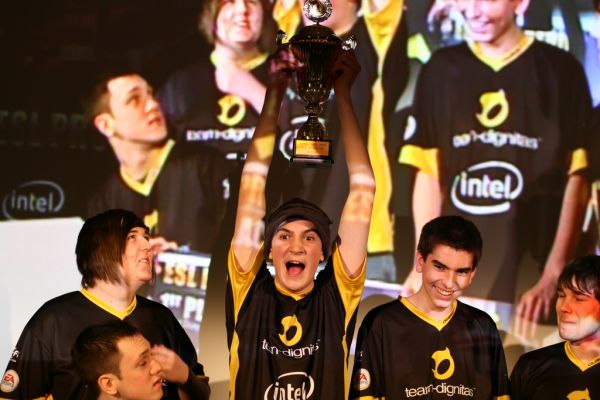 Dignitas - vítězové EPS.uk CoD4 Turnaje